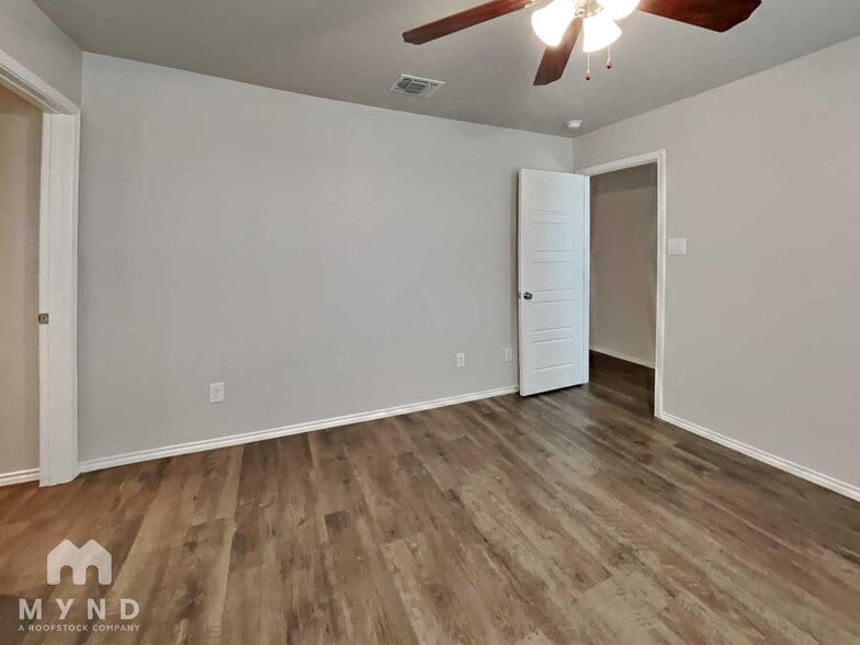 Building Photo - 13019 Lineberry Ln