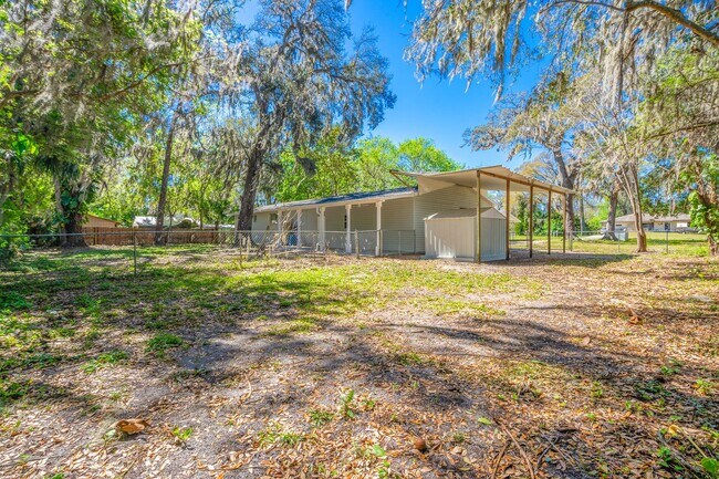 Building Photo - Stunning Remodeled 3-Bedroom Home in Prime...