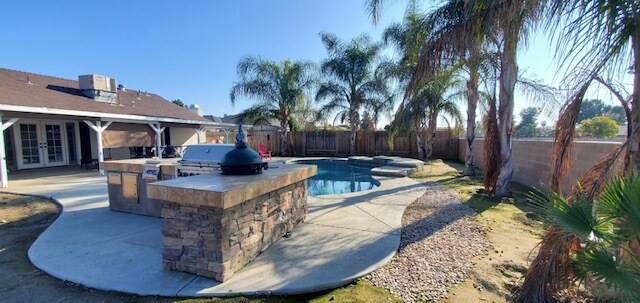 Building Photo - 109 Newberg St