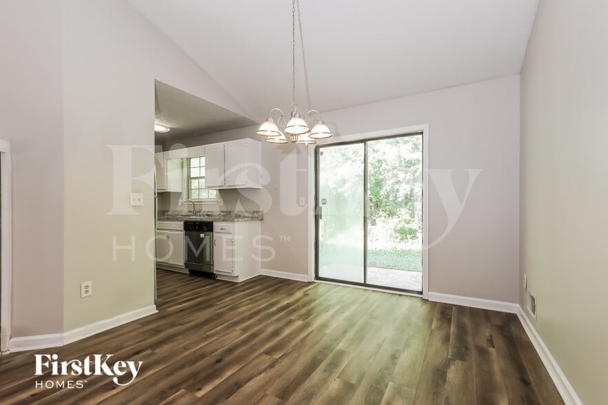 Building Photo - 10485 Ace Ct