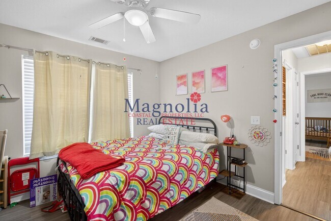 Building Photo - 3 bedrooms, 2 bathrooms in Richmond HIll's White Oak Subdivision! Close to I95, Savannah, Pooler ...