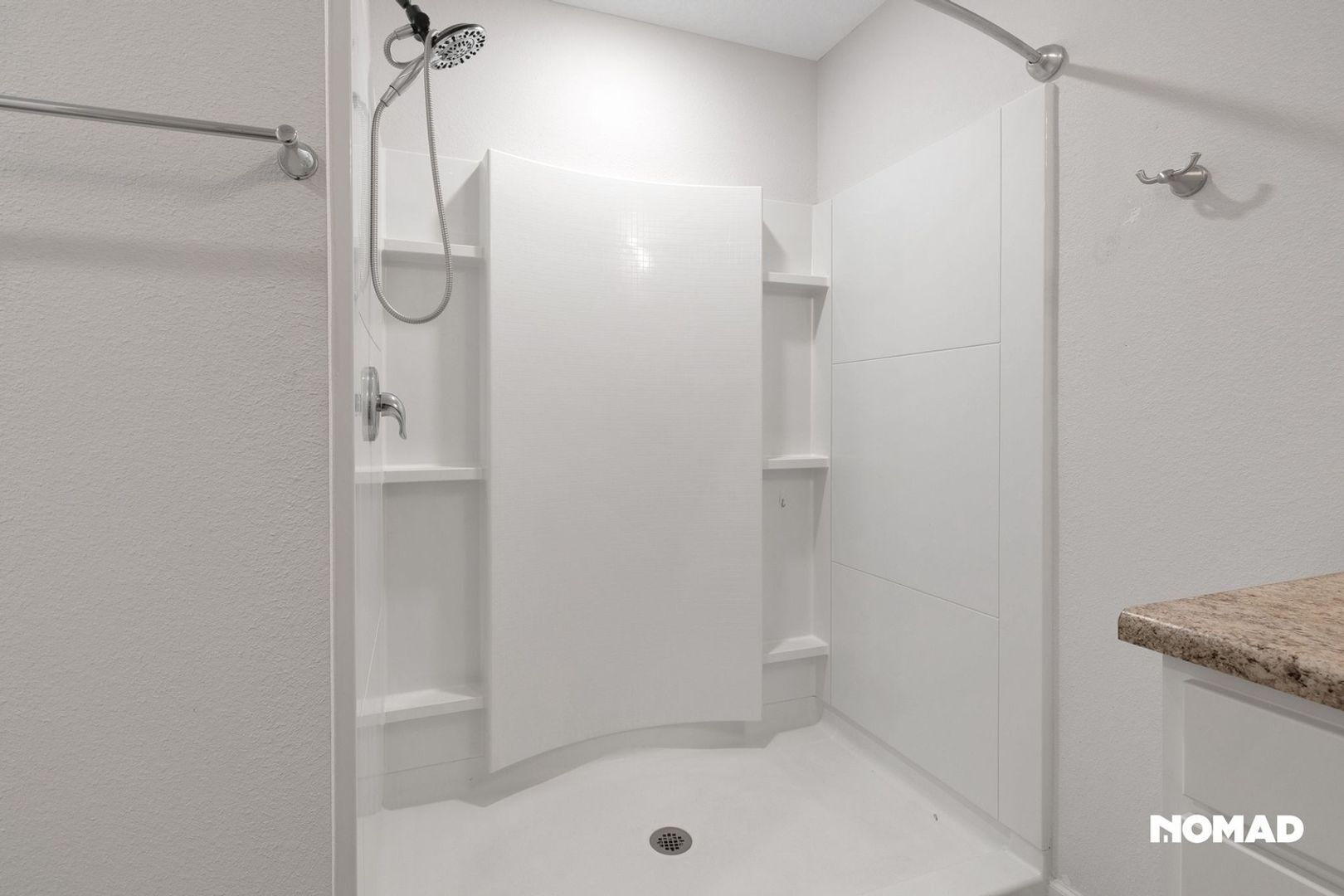 Building Photo - 10613 Queens Gate Cir