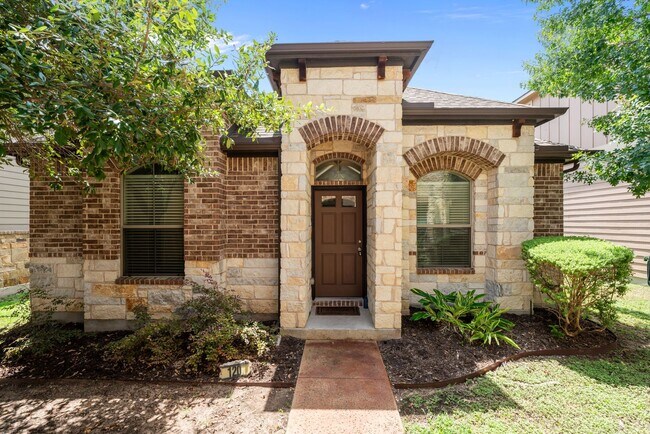 Primary Photo - Modern single-story condo - Available now!