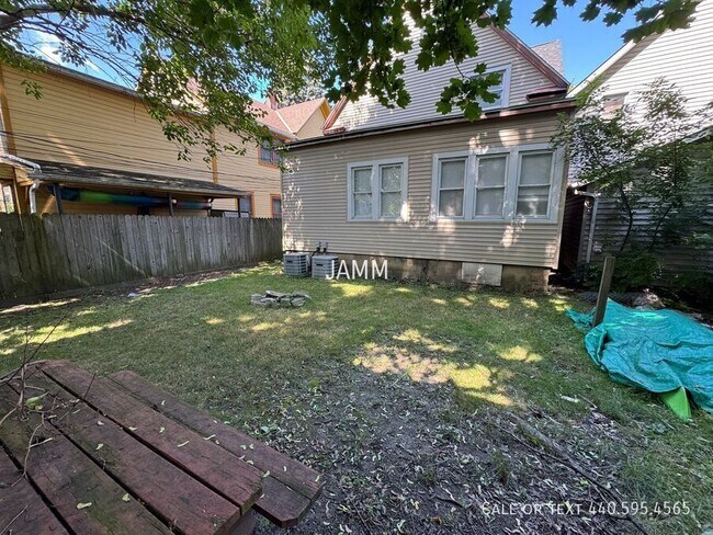 Building Photo - 4115 Whitman Ave