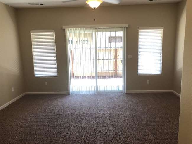 Building Photo - 4719 Ryzona Dr