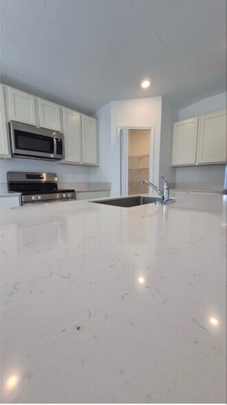 Building Photo - 2913 Yukon Trl