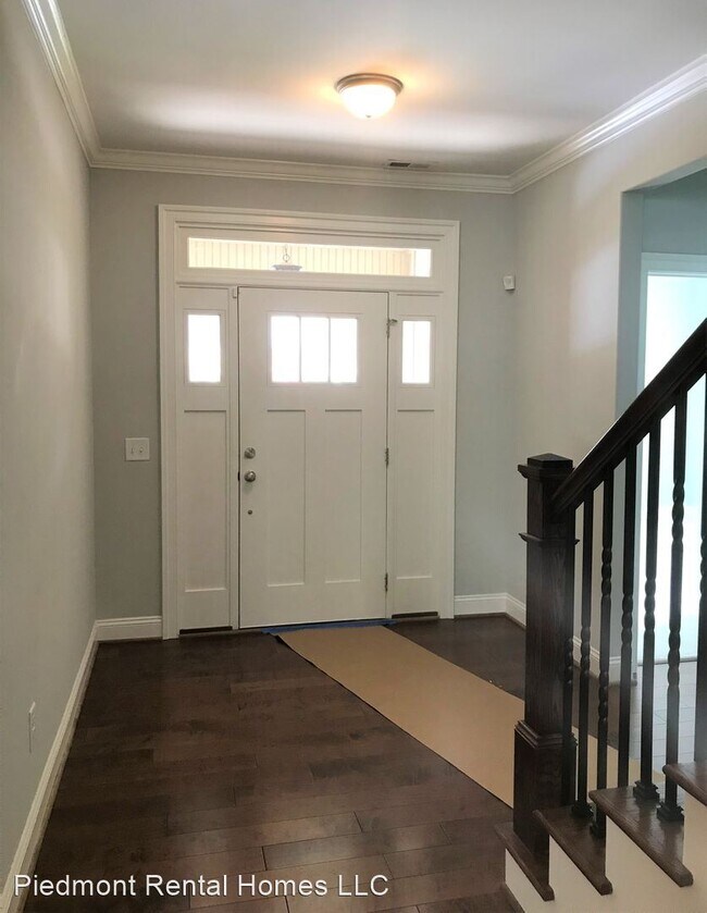 Building Photo - 3 br, 3 bath House - 105 Beckham Dr