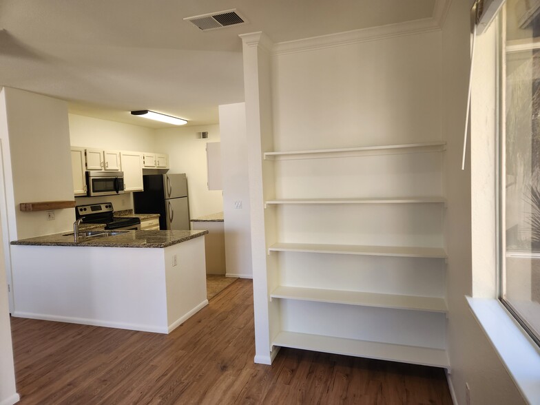 Building Photo - 7009 E Acoma Dr