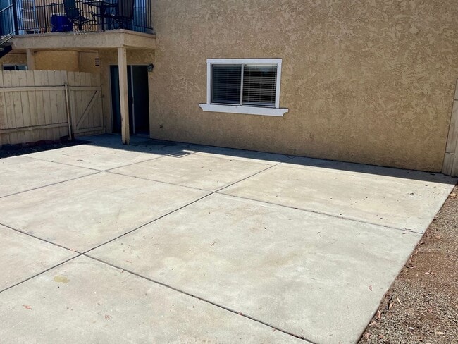 Building Photo - 6080 Mt Aguilar Dr