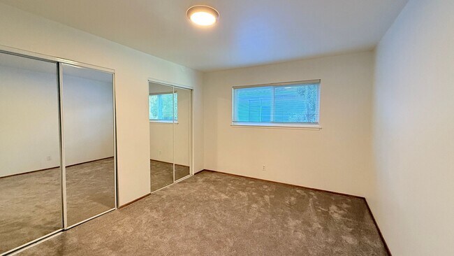 Building Photo - 2053 Central Ave