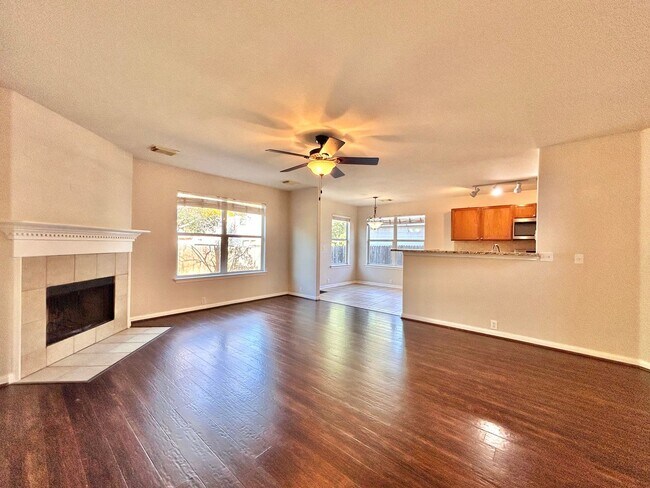 Building Photo - Beautiful 4-Bed Home with Open Floorplan, Game Room & Deck