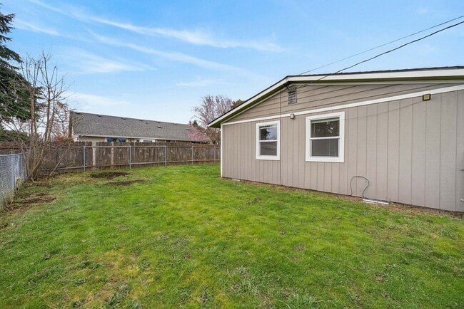 Building Photo - Ryde LLC