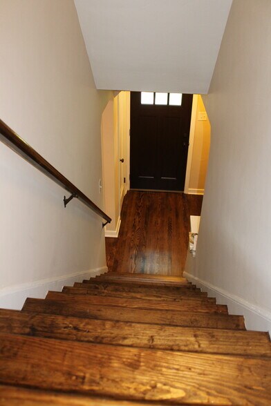 Building Photo - 300 Barclay Avenue