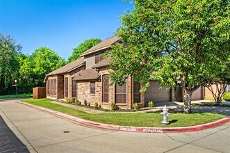 Building Photo - 381 Arbor Ln