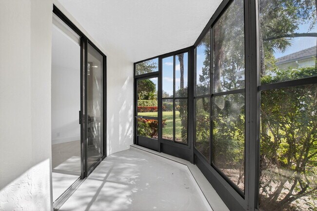 Building Photo - 15322 Strathearn Dr