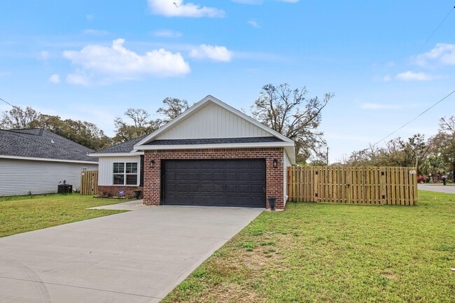 Building Photo - 197 W 1st Ave