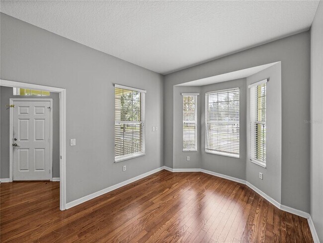 Building Photo - 6222 Hadley Commons Dr
