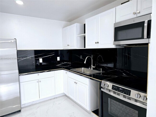 Building Photo - 22300 SW 117th Ave