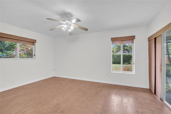 Building Photo - 15460 SW 82nd Ct