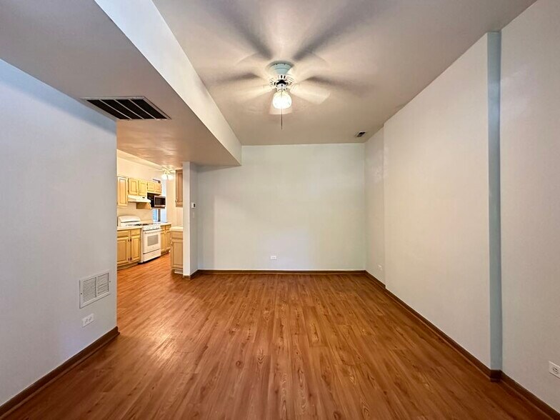 Building Photo - 3832 N Fremont St