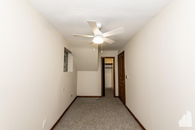 Building Photo - 1 bedroom in Chicago IL 60622