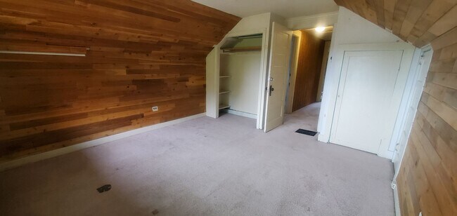 Building Photo - 900 Key St