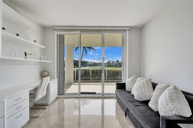 Building Photo - 3801 NE 207th St