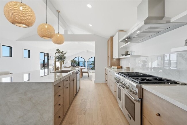 Building Photo - Completely Remodeled, Custom 4BR3.5BA Hilltop Home w/ Incredible Panoramic Ocean/Whitewater/Coast...