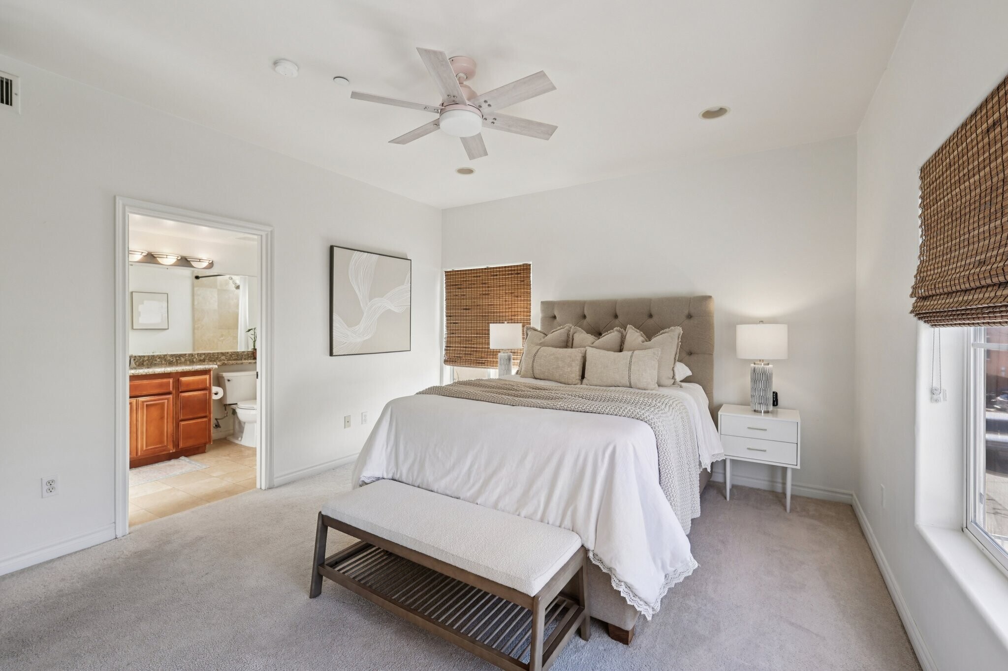 Building Photo - 3990 Centre St