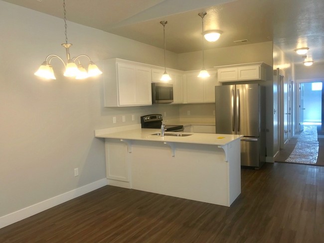 Building Photo - 14648 McKellen Dr
