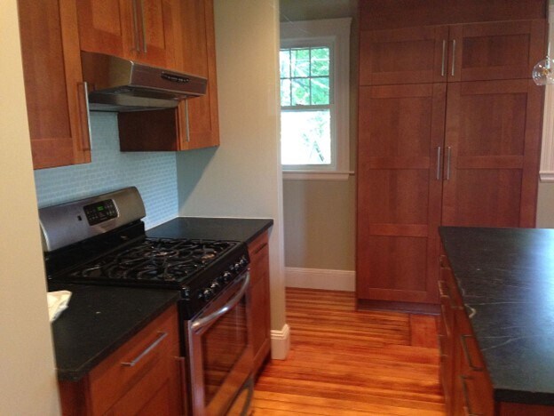 Kitchen - 502 Huron Ave