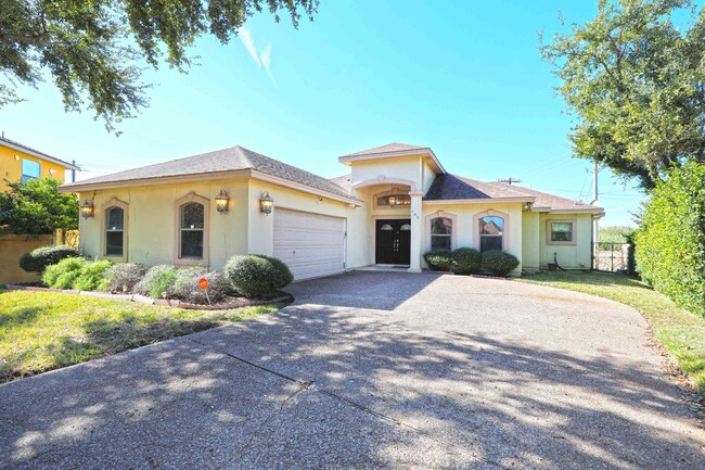 Building Photo - 103 Yellowstone Lake Dr