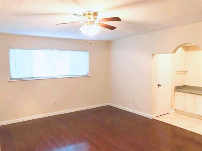 Building Photo - 11427 Newbrook Dr