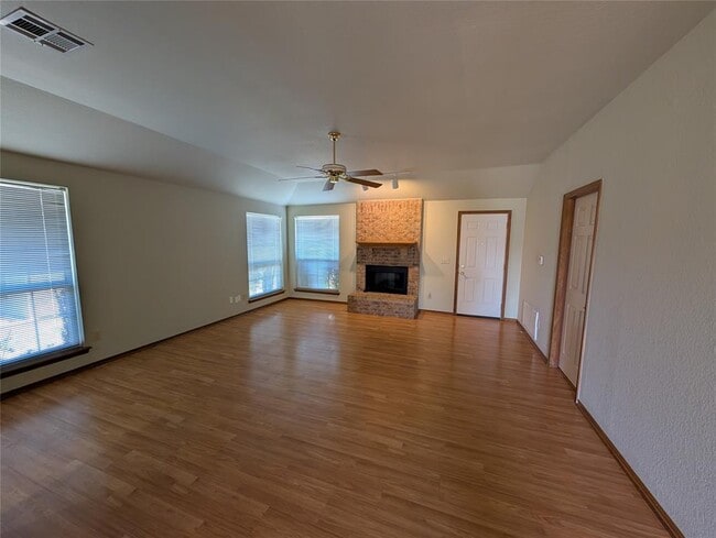 Building Photo - 2817 Brompton Dr