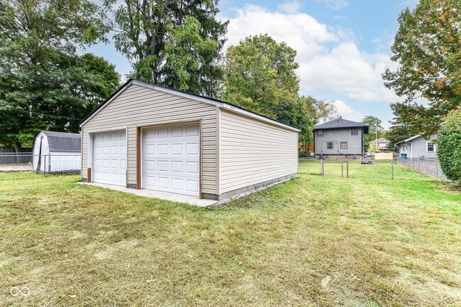 Building Photo - 6038 N College Ave