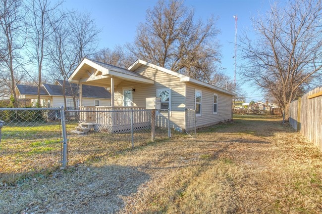 Building Photo - 1170 N Birmingham Ave