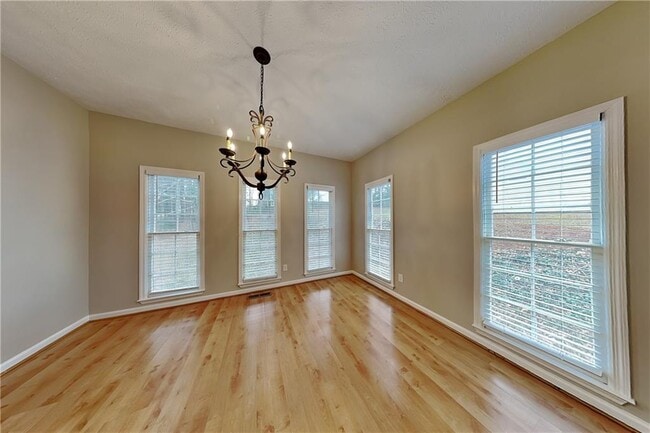 Building Photo - 1630 Willow Way