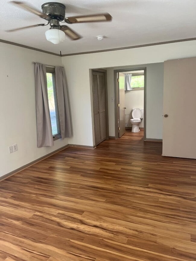 Building Photo - 3 Bedroom 2.5 bathroom home for rent