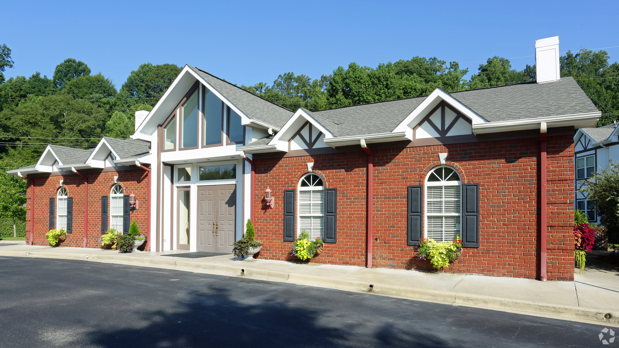 Building Photo - Morgan Manor