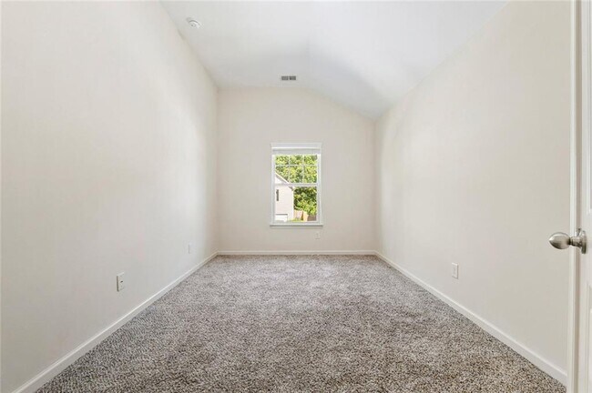 Building Photo - 4467 Water Mill Dr