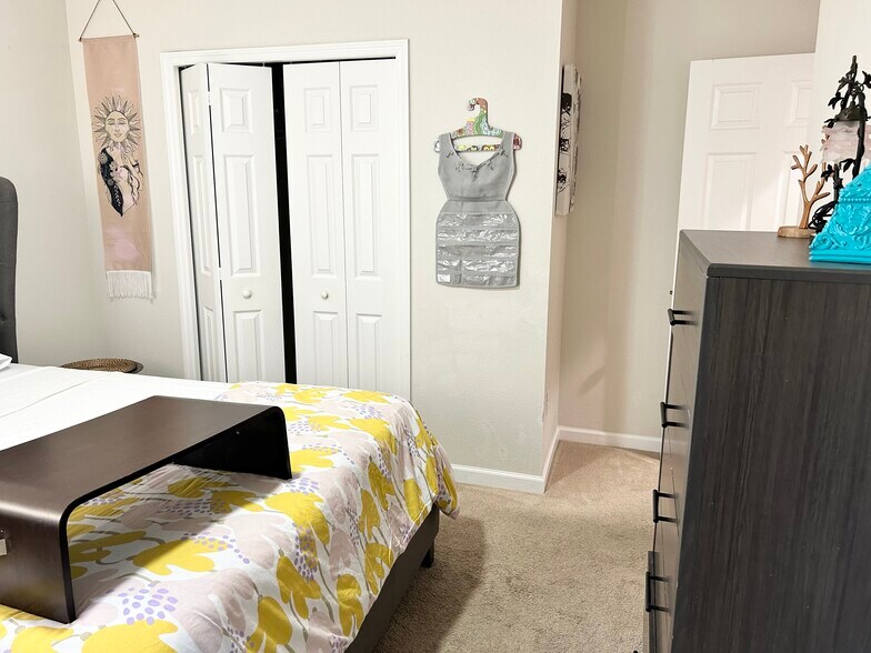 Building Photo - 411 Citrus Ridge Dr