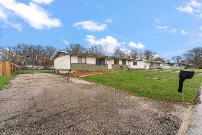 Building Photo - 767-1 Heritage Rd