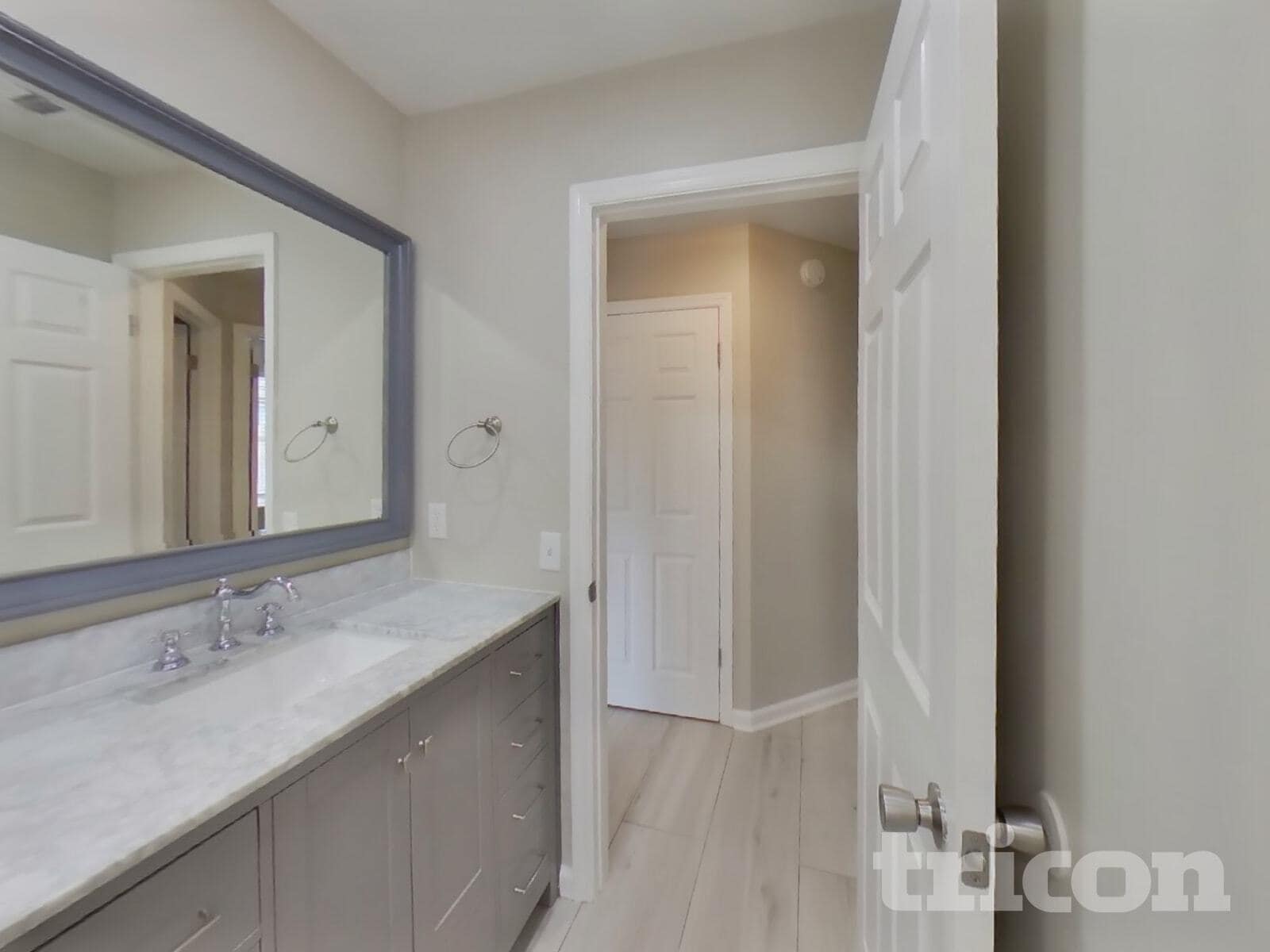 Building Photo - 3631 Mandarin Woods Dr N