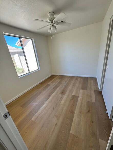 Building Photo - 11361 W Loma Blanca Dr