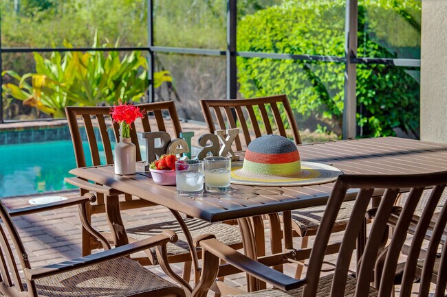 Building Photo - 8845 Rhodes St