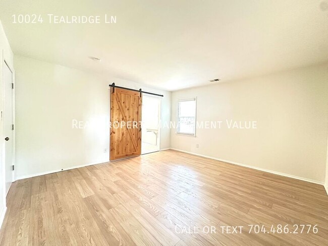 Building Photo - 10024 Tealridge Ln