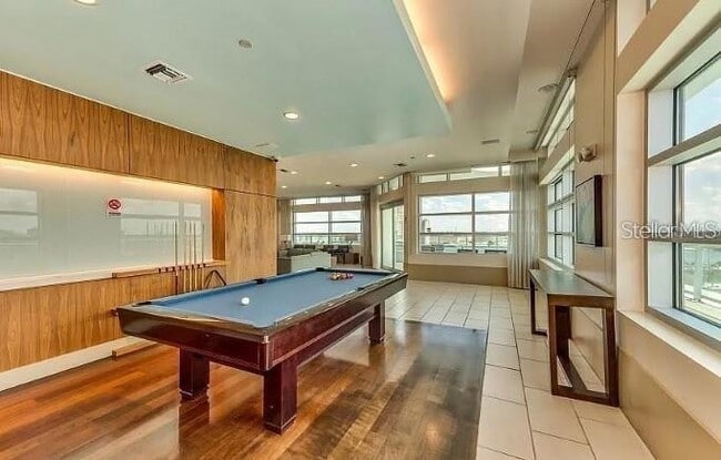 Building Photo - 912 Channelside Dr