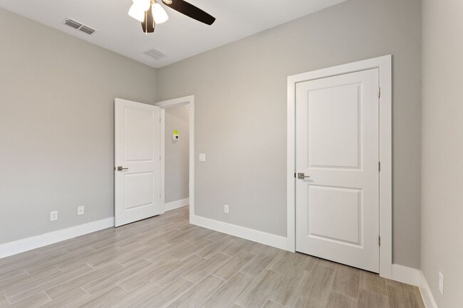 Building Photo - Deposit-Free! Modern, energy efficient hom...