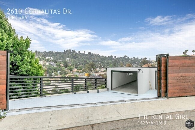 Primary Photo - 2610 Corralitas Dr