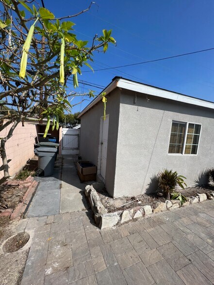 Building Photo - 4127 Artesia Blvd